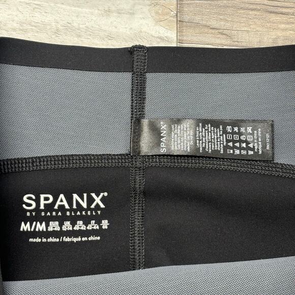 Spanx Everywear Gloss Black M‎ Metallic Panel Pullover Yoga Gym Fitness Legging - Picture 4 of 12